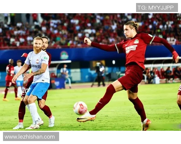 比勒费尔德球员施密特因违纪受罚停赛，影响球队战绩