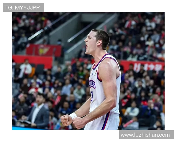 大卫-詹姆斯刷新个人得分纪录:新星崛起,震撼篮坛 大卫-詹姆斯刷新个人得分纪录:新星崛起,震撼篮坛