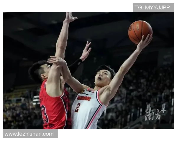 广州龙狮主教练盛赞球队防守端表现，稳健策略助力战绩提升