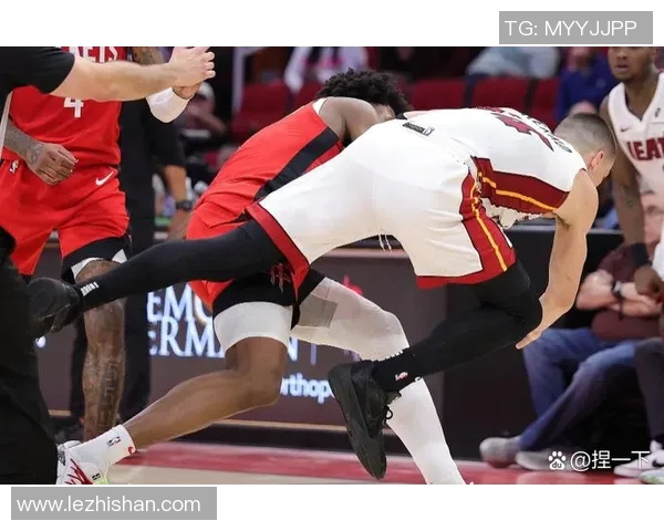 热火队战胜独行侠,取得胜利,彰显不屈斗志 热火队战胜独行侠,取得胜利,彰显不屈斗志