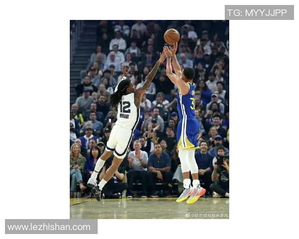 勇士客场击败灰熊，库里火爆表现引爆全场