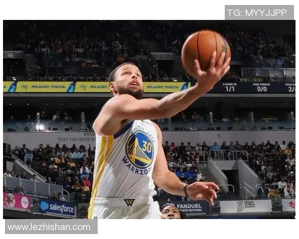 勇士二节大逆转战胜步行者：逆袭中的精彩时刻