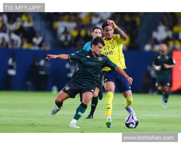 巴萨主场3-0大胜皇家社会，梅西梅开二度带队登顶积分榜